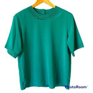Yves St Clair Kelly Green Blouse Woman’s Size 8 Casual Dressy Work Career Shirt